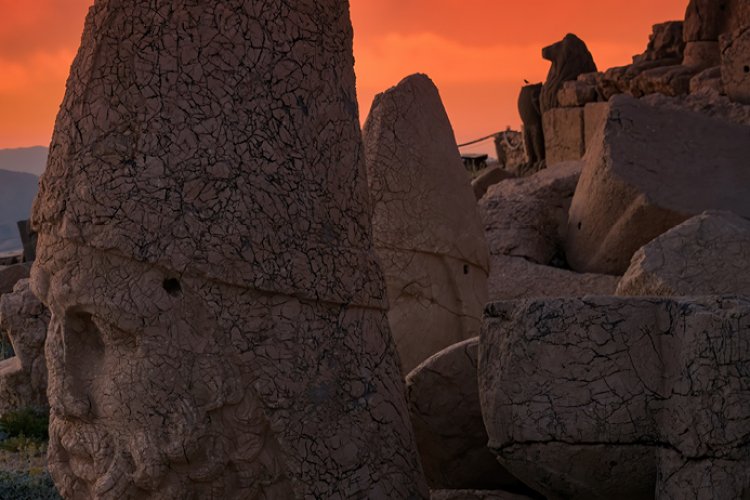 Nemrut Dağı